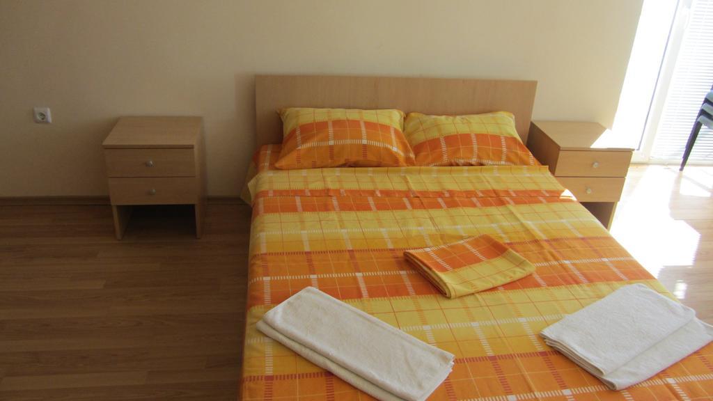 Apartments Bizone Kavarna Rom bilde