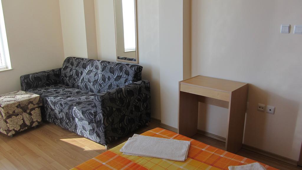 Apartments Bizone Kavarna Rom bilde