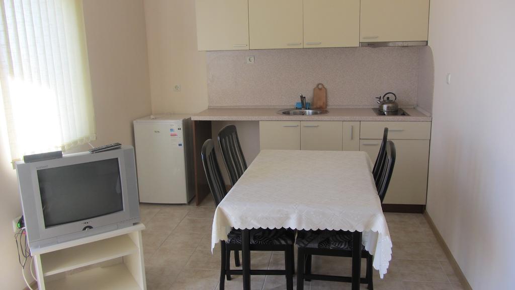 Apartments Bizone Kavarna Rom bilde